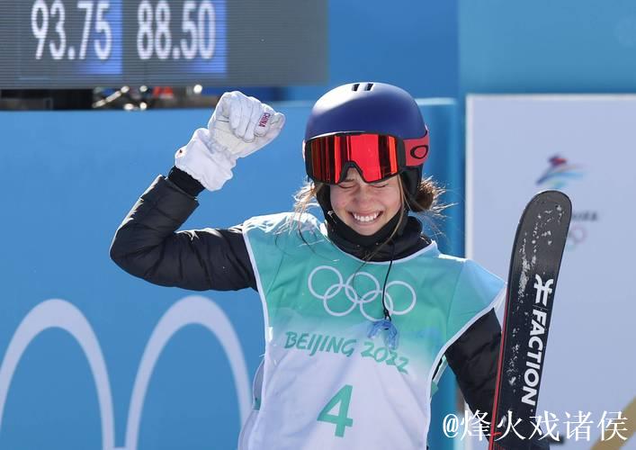 自由式滑雪世界杯云顶站：谷爱凌预赛夺冠顺利晋级